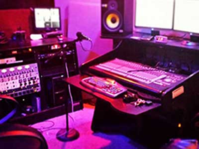 music-recording-at-underdog-studios